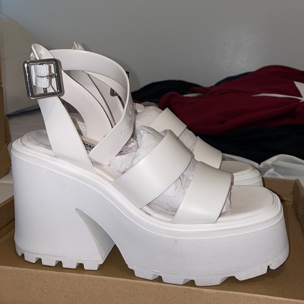 Steve Madden platform white chunky heels